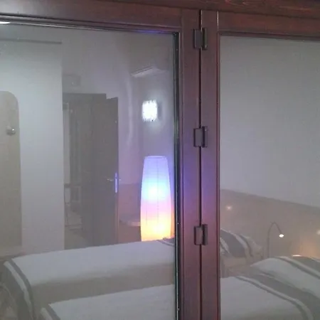 Sylvia And With Kitchenette Apartment Trapani